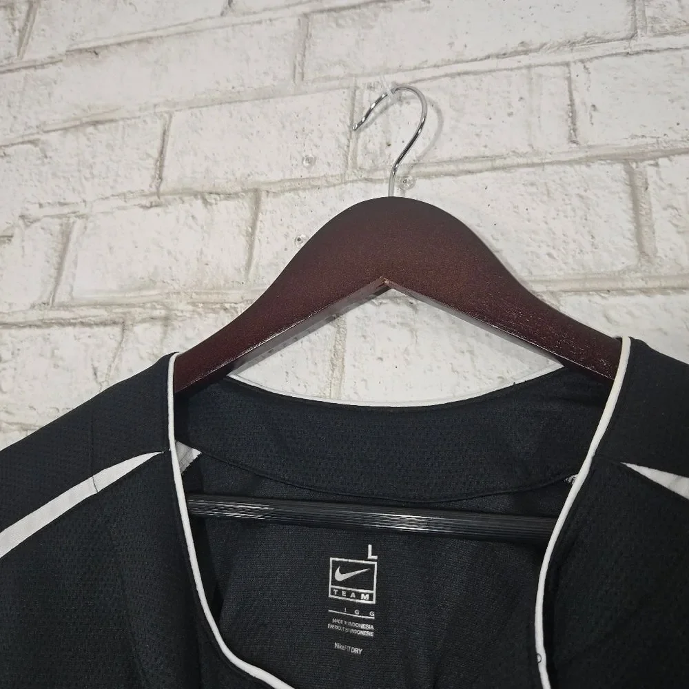 NIKE Team black short sleeve top